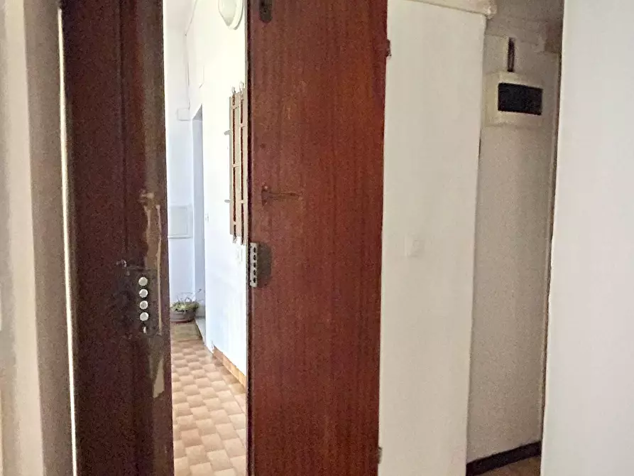 Immagine 13 di Quadrilocale in vendita  a Sarzana