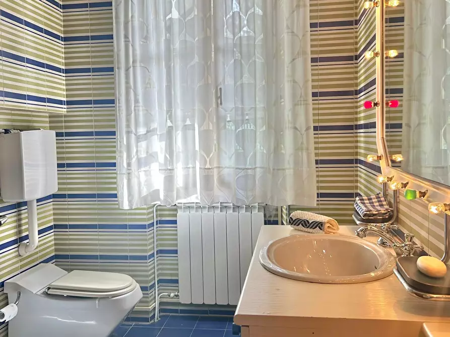 Immagine 68 di Casa indipendente in vendita  a Castelnuovo Magra