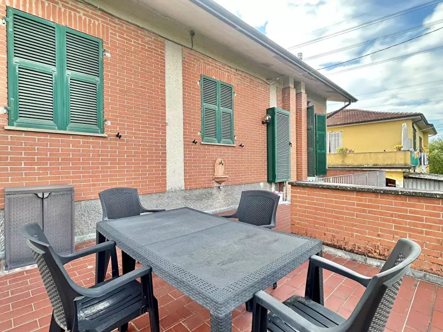 Immagine 26 di Casa bifamiliare in vendita  a Sarzana