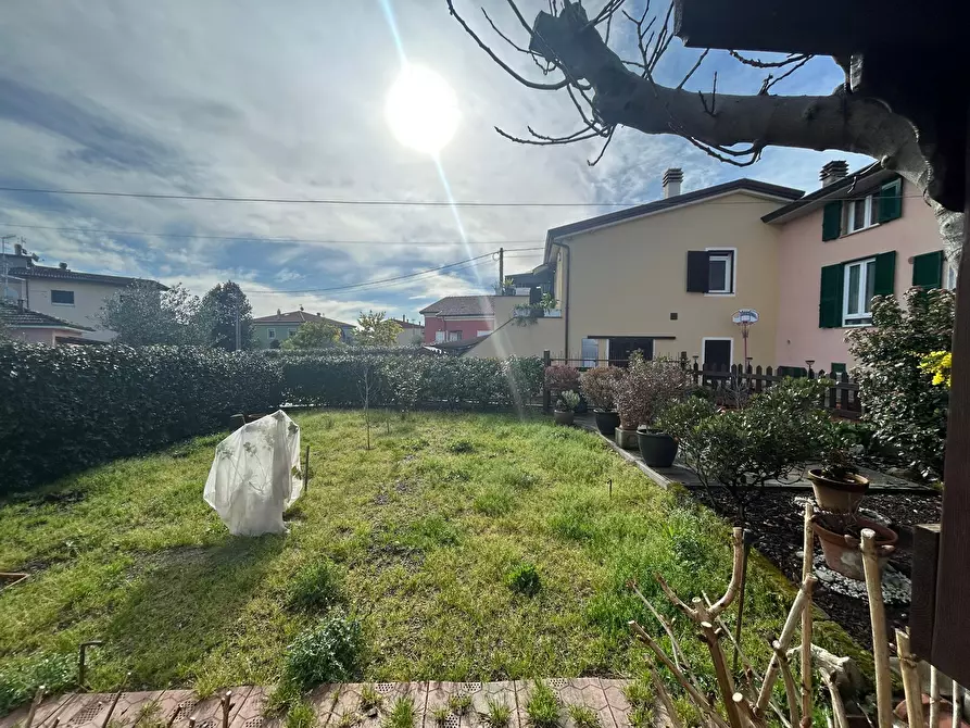 Immagine 31 di Terratetto in vendita  a Sarzana