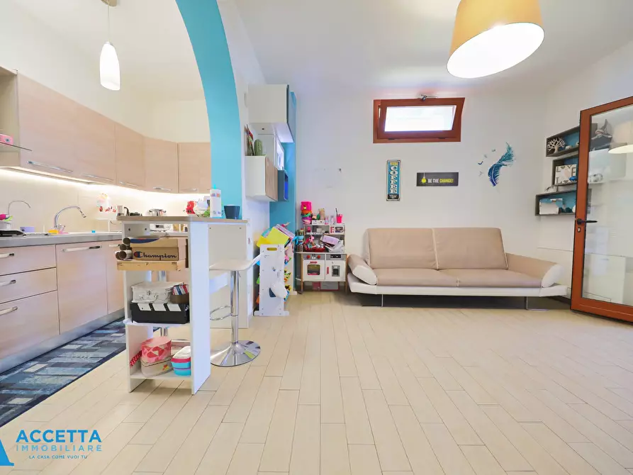 Immagine 10 di Villa in vendita  in Via Fior di Eucalipto 26 a Taranto