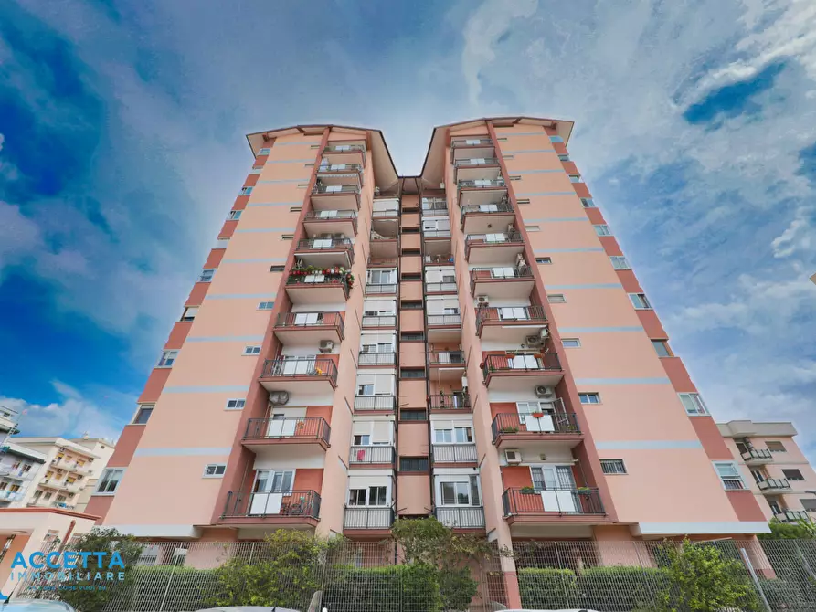 Immagine 26 di Trilocale in vendita  in Via Lago Trasimeno 5 a Taranto