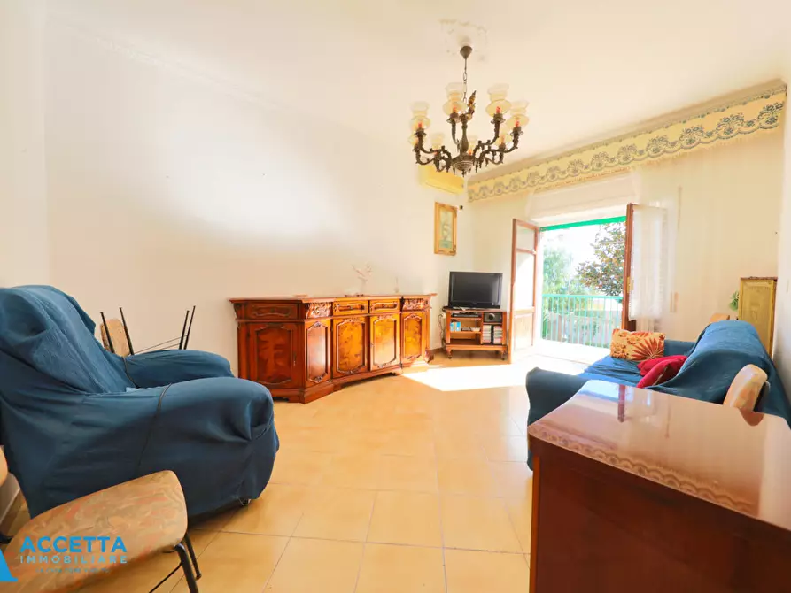 Immagine 24 di Quadrilocale in vendita  in Via della Croce 2 a Taranto