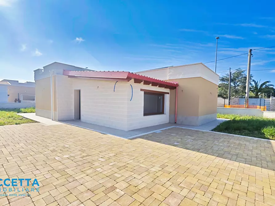 Immagine 16 di Villa in vendita  in Via Dayala a Taranto