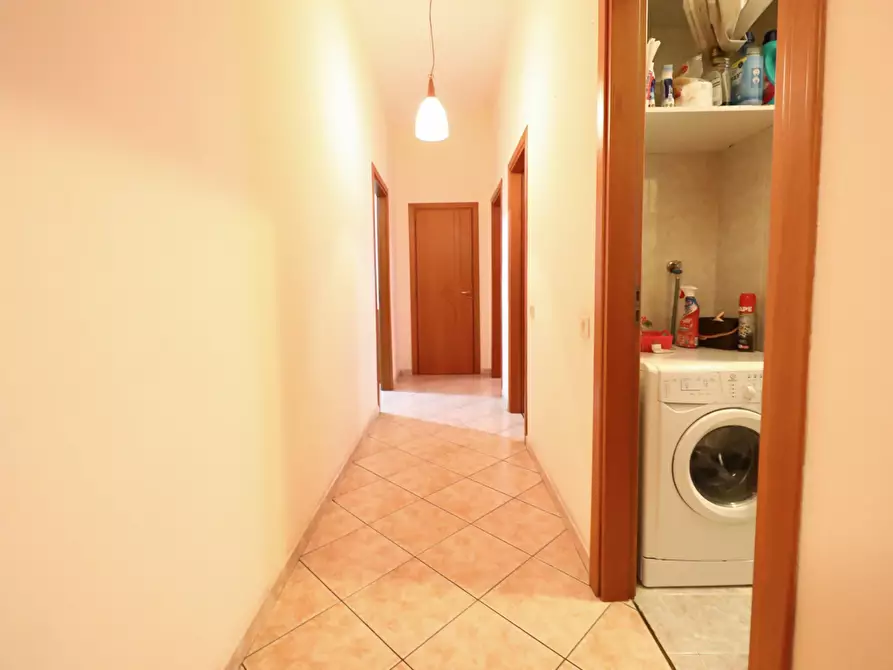 Immagine 9 di Trilocale in vendita  in Via Sciabelle 11 a Taranto