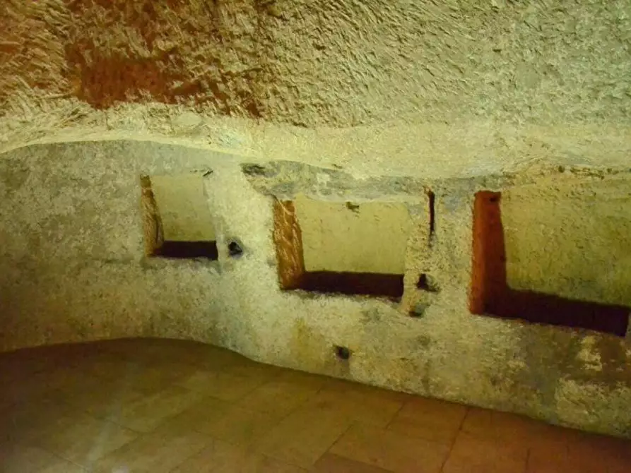 Immagine 28 di Albergo/B&B/Residence in vendita  in Via Giovanni Paisiello 56 a Taranto