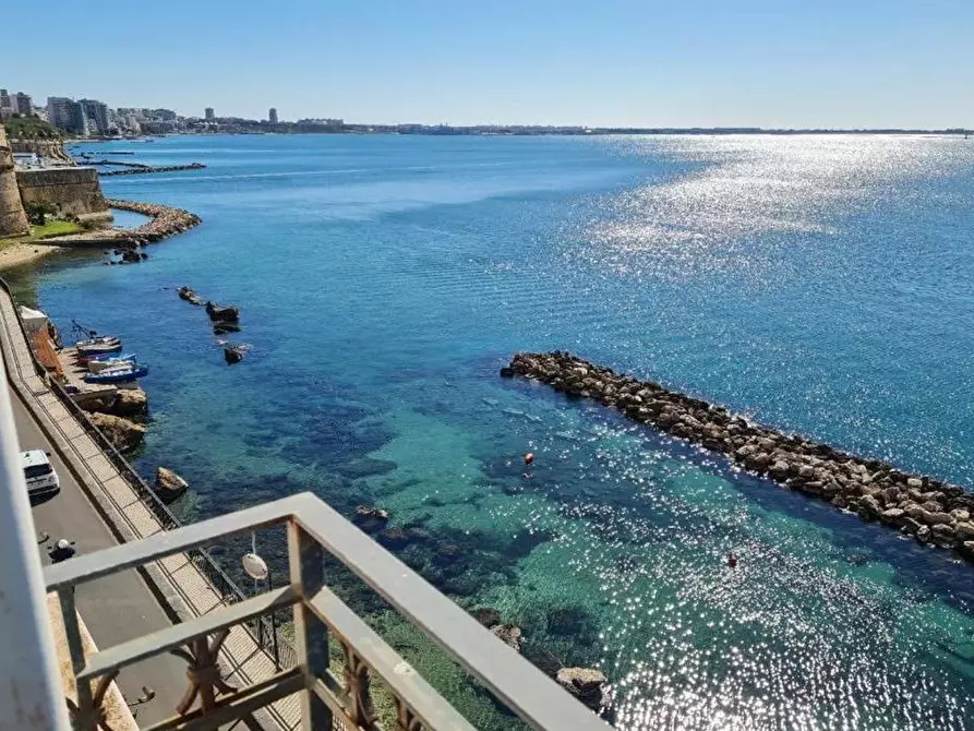 Immagine 1 di Palazzo in vendita  in Via Giovanni Paisiello 56 a Taranto