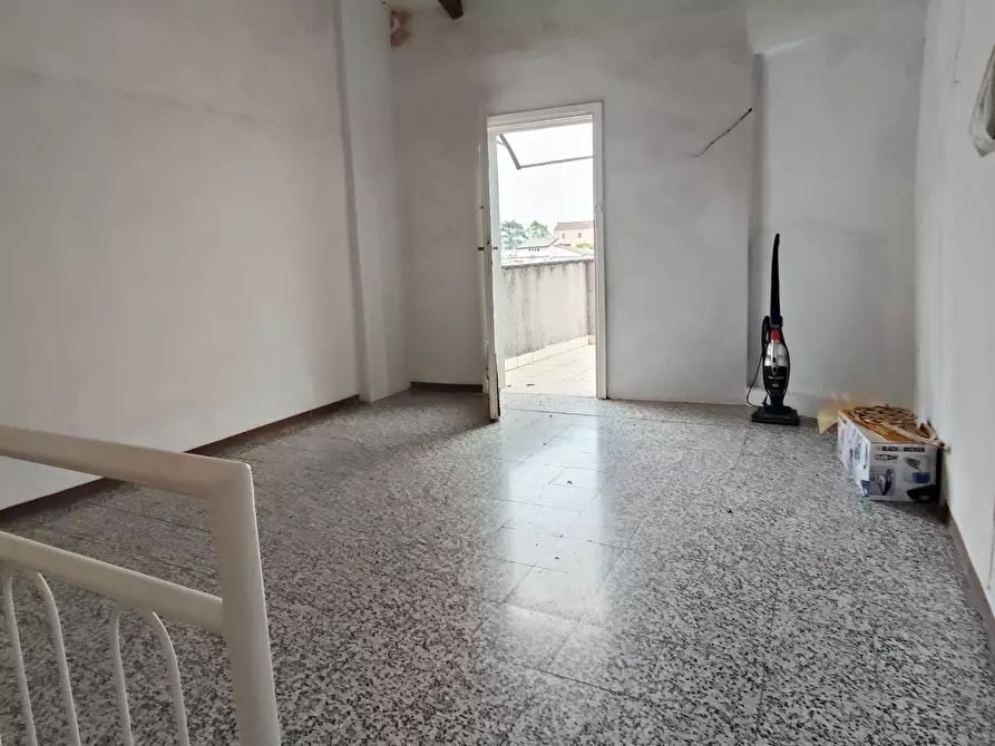 Immagine 16 di Porzione di casa in vendita  in Via Guglielmo Marconi a Ziano Piacentino