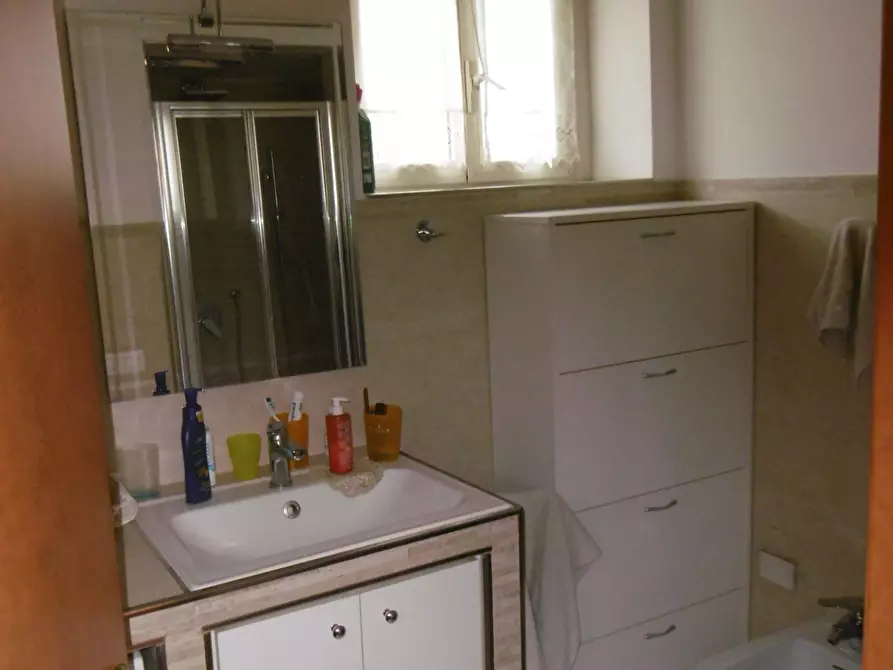 Immagine 11 di Trilocale in vendita  in Via Pio Piacentini a Roma