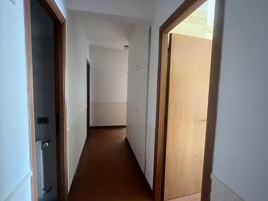 Immagine 18 di Quadrilocale in vendita  in VIA DEGLI ANTAMORO 67 a Roma