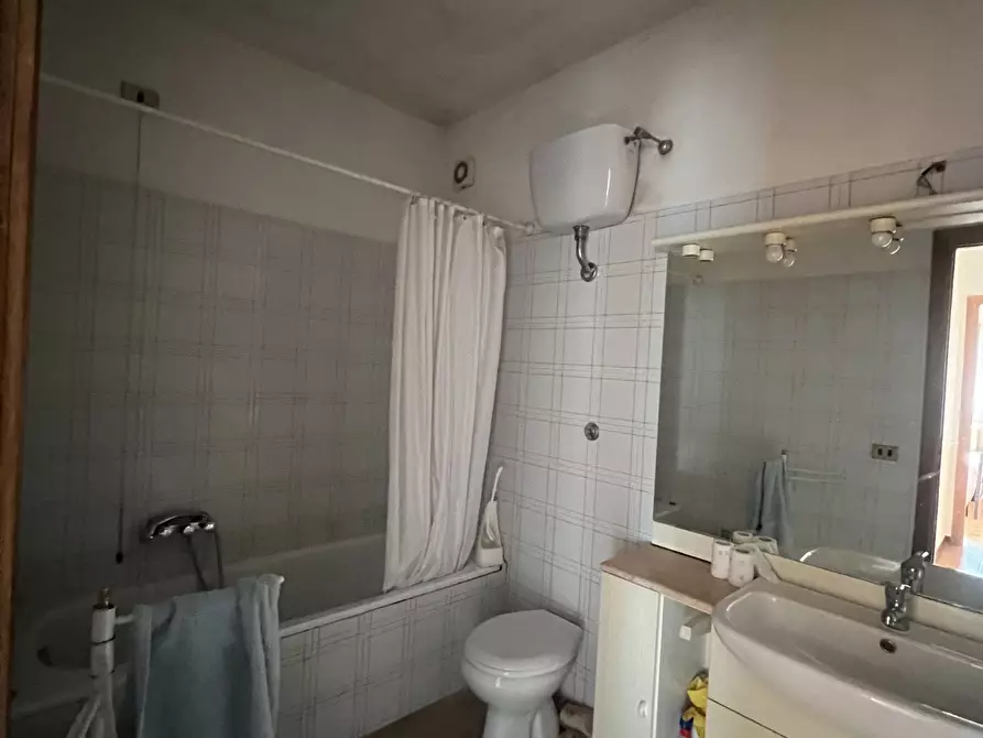 Immagine 10 di Quadrilocale in vendita  in VIA DEGLI ANTAMORO 67 a Roma