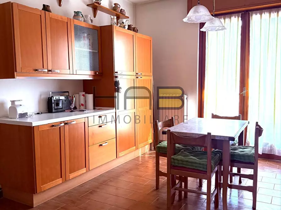 Immagine 2 di Quadrilocale in vendita  a Busto Arsizio