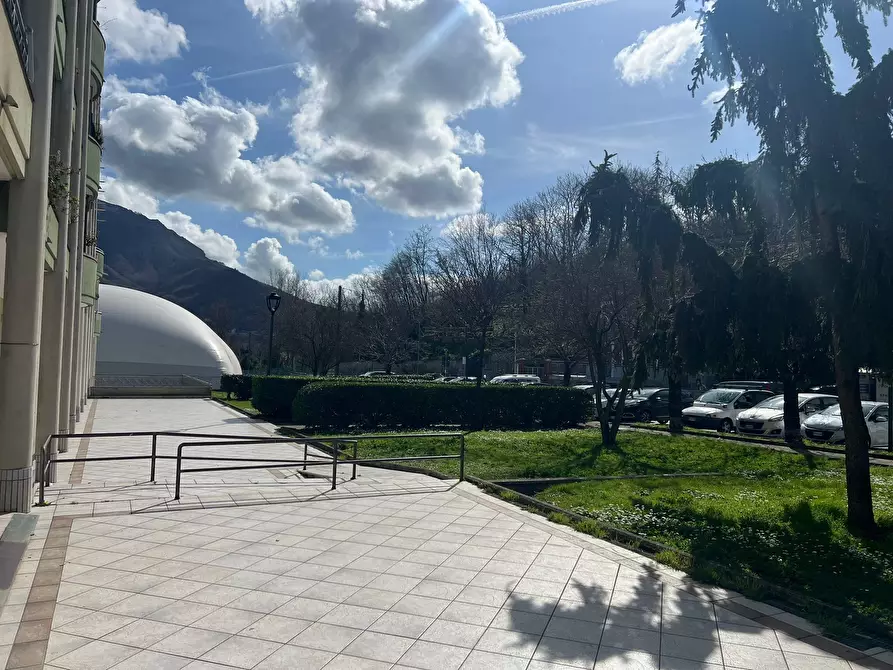 Immagine 20 di Locale commerciale in affitto  in Corso Giuseppe Garibaldi 32 a Baronissi