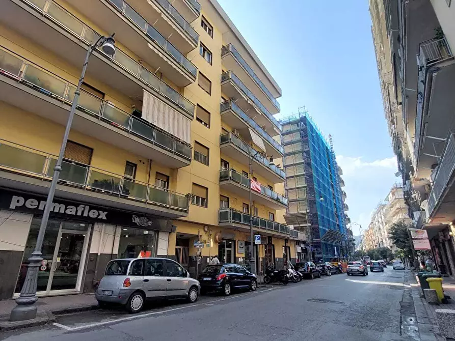 Immagine 14 di Trilocale in vendita  in Via Trento 92 a Salerno