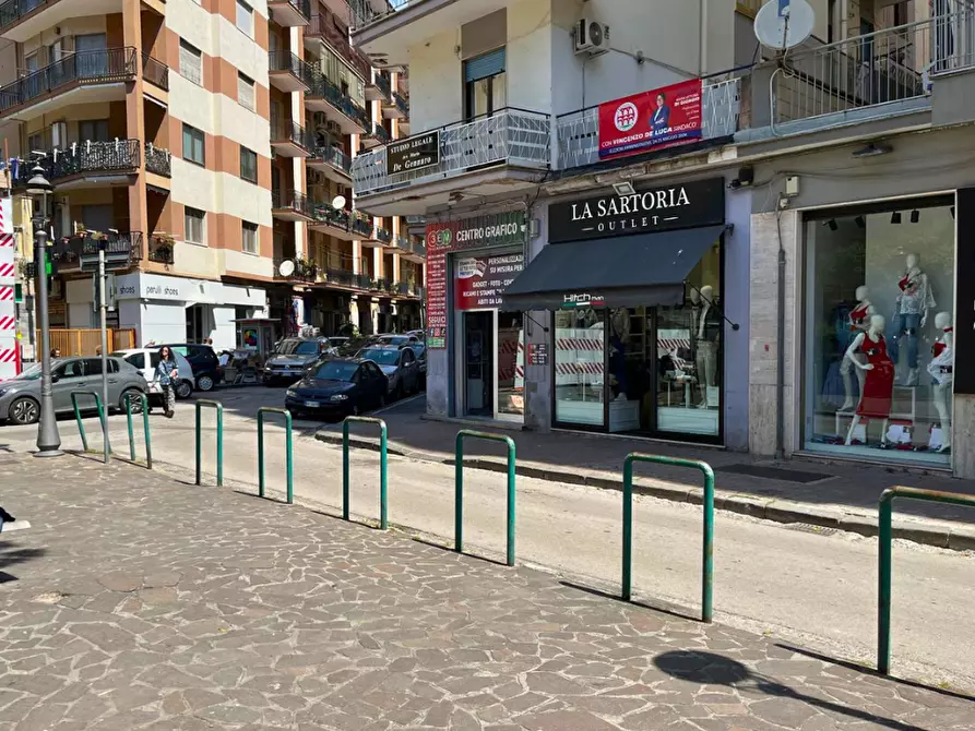 Immagine 6 di Locale commerciale in vendita  in Via Sichelmanno 16 a Salerno