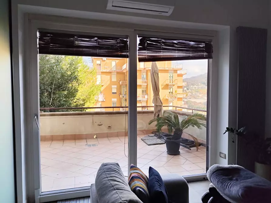 Immagine 11 di Bilocale in vendita  in Via Giuseppe De Caro 52 a Salerno