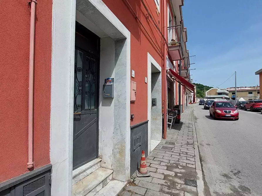 Immagine 11 di Bilocale in vendita  in Via San Severino Tommaso 66 a Baronissi