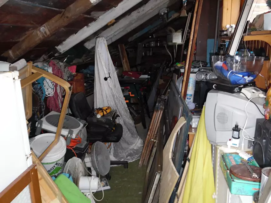 Immagine 34 di Quadrilocale in vendita  in Strada Statale 35 dei Giovi 53 a Mignanego