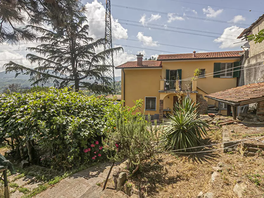 Immagine 75 di Villa in vendita  in Via privata Scanduè 23 a Serra Riccò