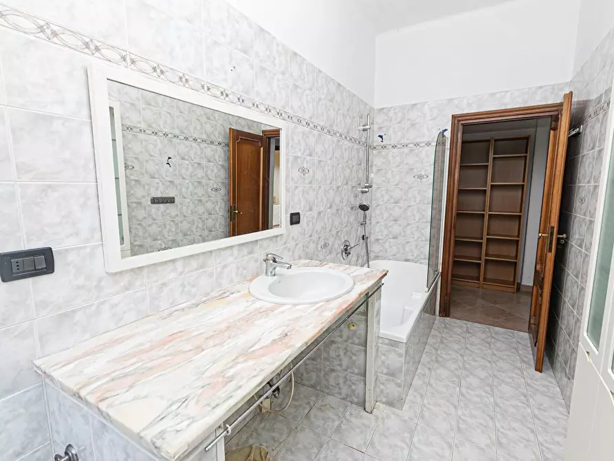 Immagine 28 di Trilocale in vendita  in Via Manlio Chiocchetti 23 a Serra Riccò