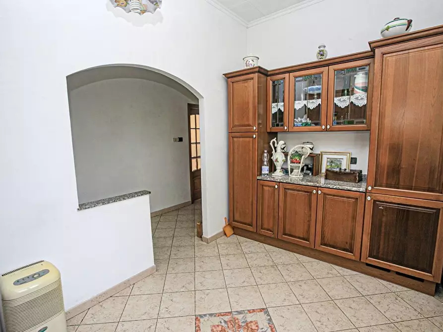 Immagine 13 di Bilocale in vendita  in Salita Castrofino a Genova