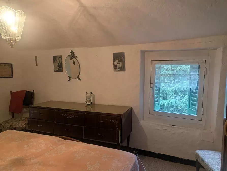 Immagine 11 di Quadrilocale in vendita  in Via Fiume 187 a Mignanego