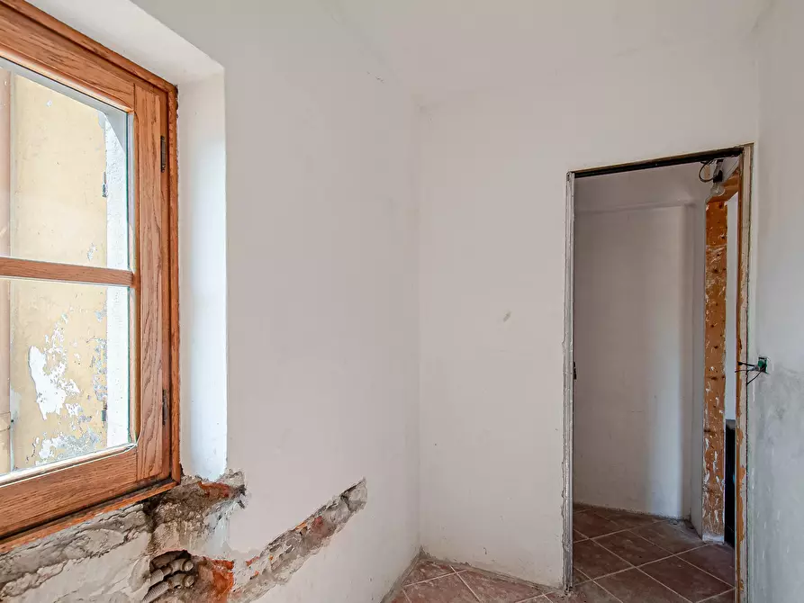 Immagine 9 di Trilocale in vendita  in Via Luigi Nino Malerba 2727 a Busalla