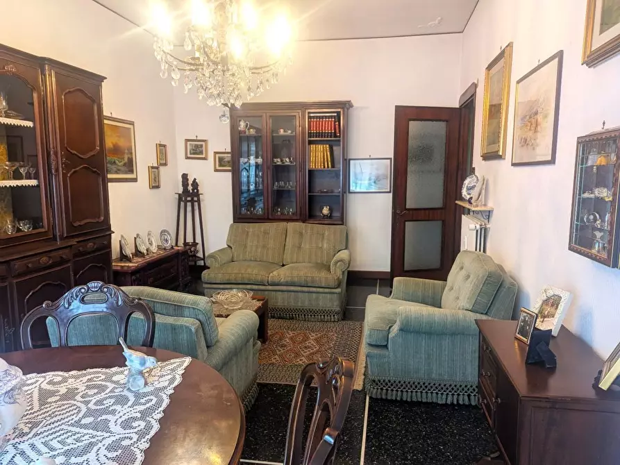 Immagine 3 di Trilocale in vendita  in Via Campomorone 40R a Genova