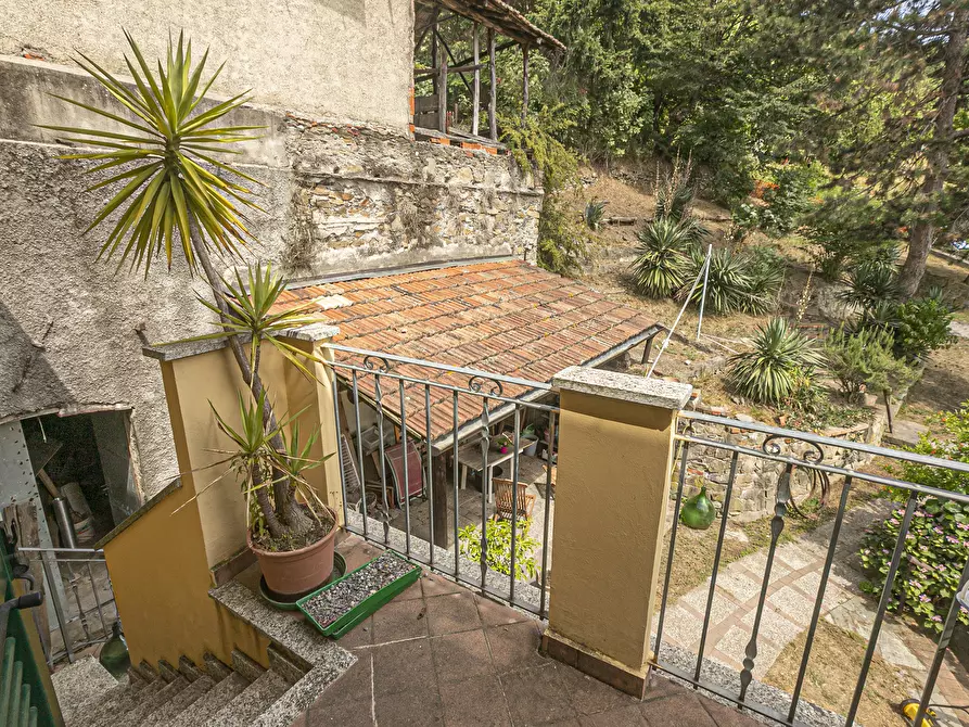 Immagine 51 di Villa in vendita  in Via privata Scanduè 23 a Serra Riccò