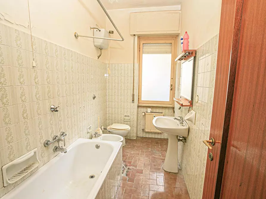 Immagine 30 di Quadrilocale in vendita  in Via G.B. Gaulli 12 A a Genova