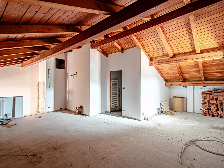 Immagine 14 di Trilocale in vendita  in Via Luigi Nino Malerba 2727 a Busalla