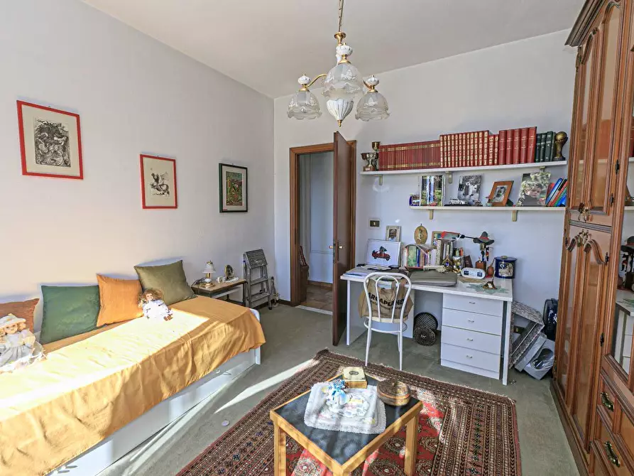 Immagine 28 di Pentalocale in vendita  in Via Costigliolo a Mignanego