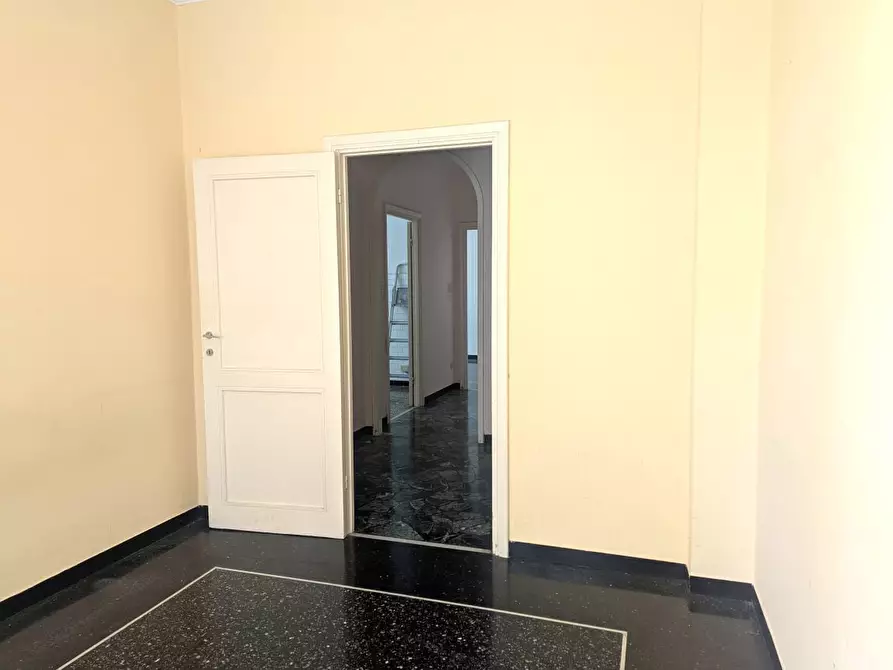 Immagine 15 di Trilocale in vendita  in Via Monte Pertica 3 a Genova