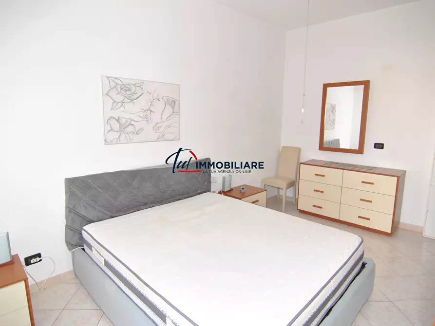 Immagine 16 di Trilocale in vendita  in Piazza Gavi 5 a Livorno