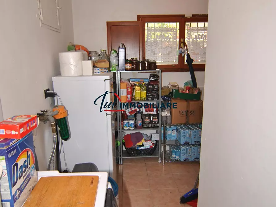 Immagine 49 di Villa in vendita  in Via Kaiser Parodi 15 a Livorno