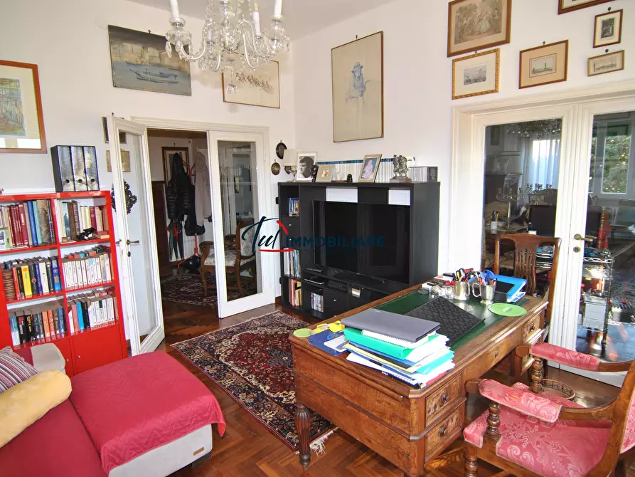 Immagine 17 di Pentalocale in vendita  in Viale Fabbricotti 3 a Livorno