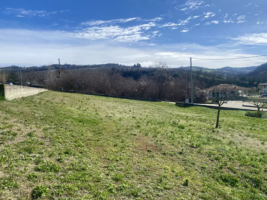 Immagine 3 di Terreno edificabile in vendita  in Via Codevilla 129 a Dogliani