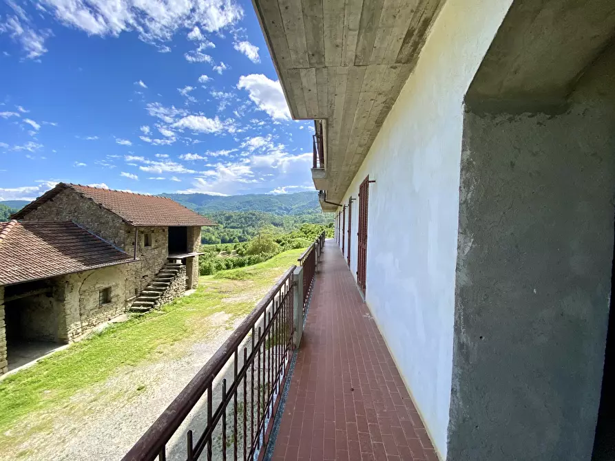 Immagine 11 di Rustico / casale in vendita  in Frazione Robertiero 14 a Gorzegno