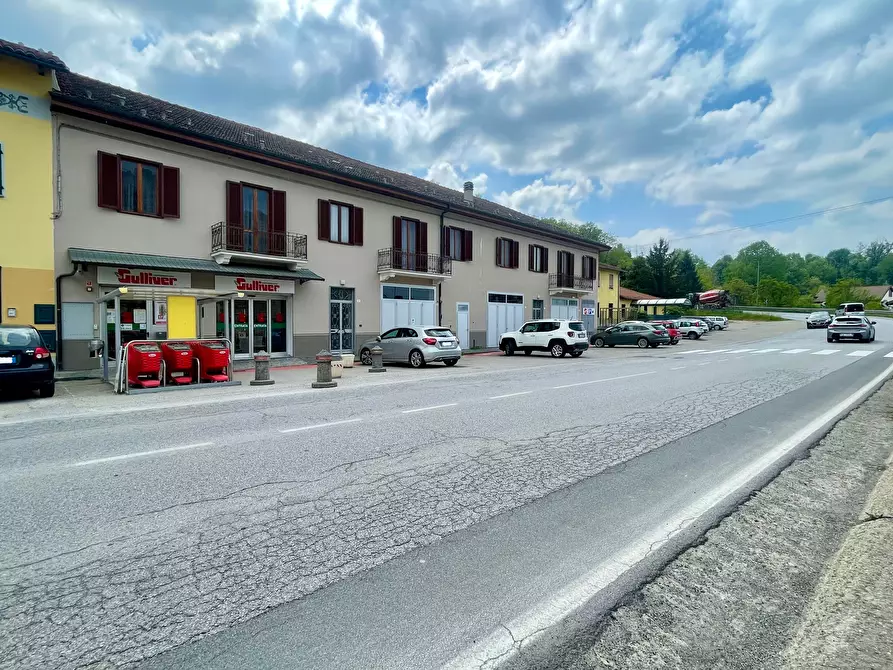 Immagine 4 di Laboratorio in vendita  in Via Savona 29 a Dogliani