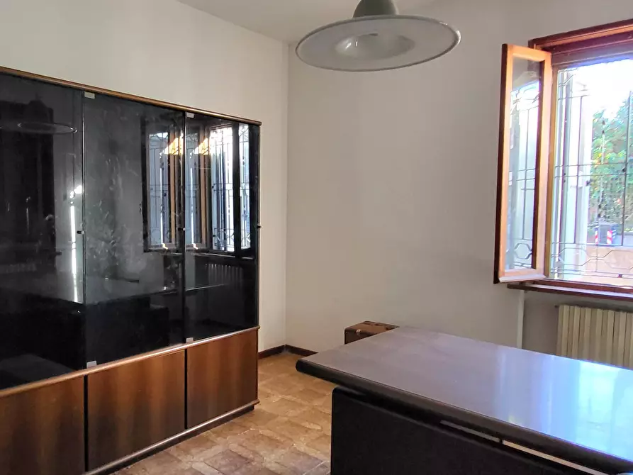 Immagine 22 di Villa in vendita  in Strada Cornazzano 3 a Sissa Trecasali