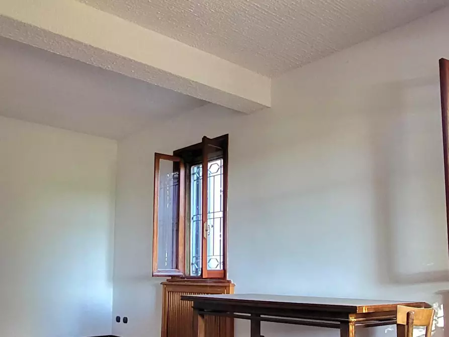 Immagine 15 di Villa in vendita  in Strada Cornazzano 3 a Sissa Trecasali