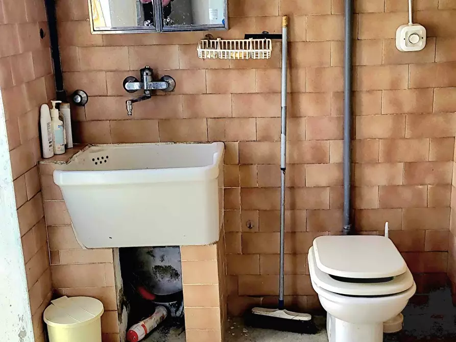 Immagine 47 di Casa bifamiliare in vendita  in Strada Bassa 3 a San Secondo Parmense