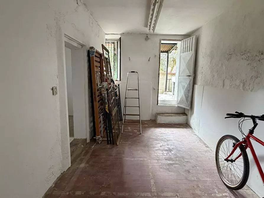 Immagine 6 di Laboratorio in vendita  a Senigallia