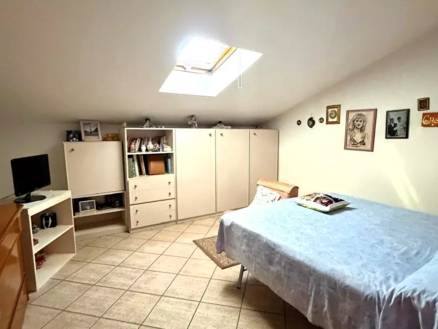 Immagine 50 di Casa trifamiliare in vendita  a Senigallia