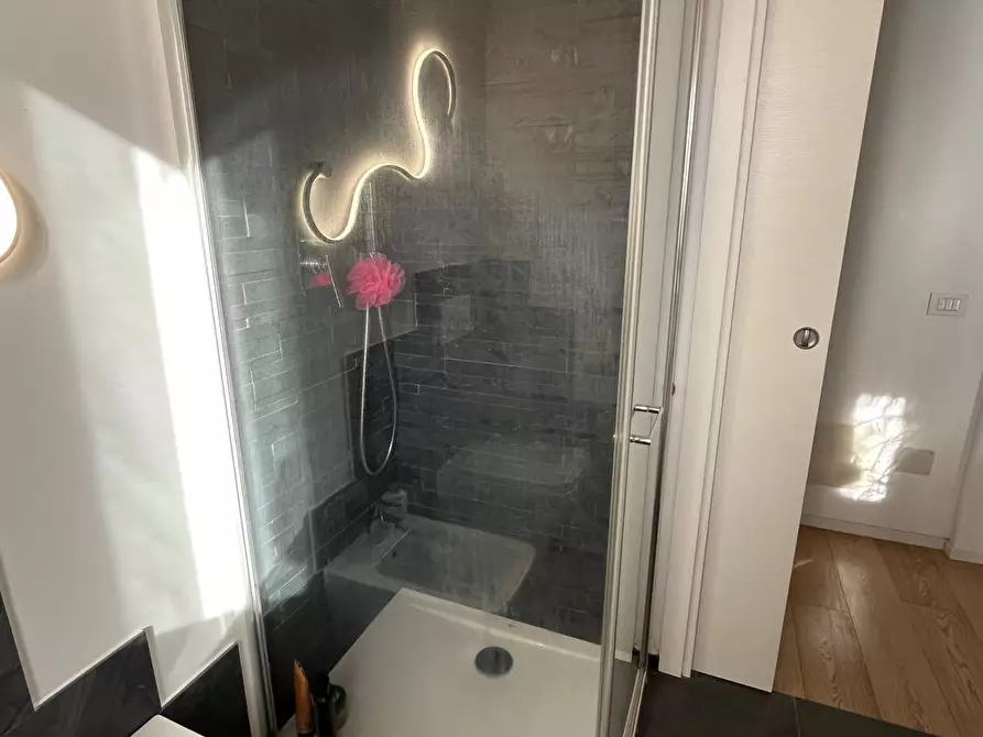 Immagine 17 di Attico in vendita  a Senigallia