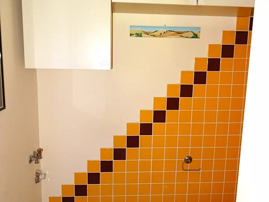 Immagine 15 di Trilocale in vendita  a Senigallia