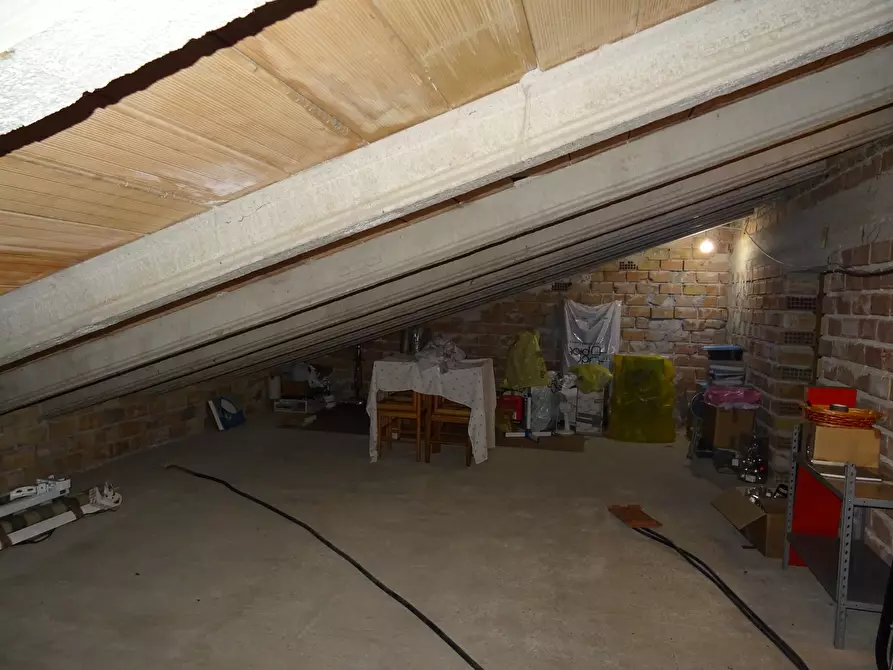 Immagine 40 di Casa indipendente in vendita  a Trecastelli