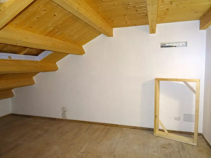 Immagine 12 di Quadrilocale in vendita  a Montemarciano