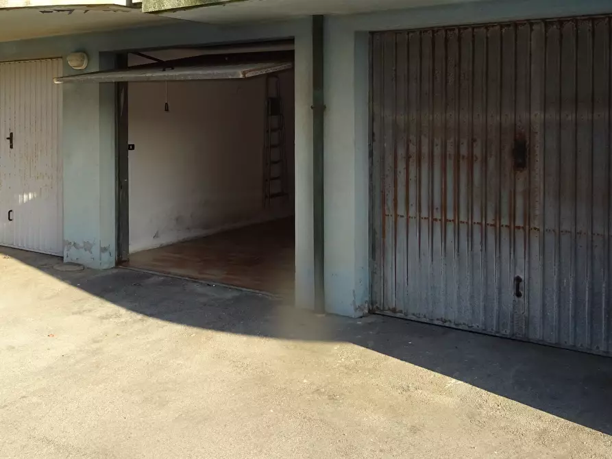 Immagine 9 di Bilocale in vendita  a Fano