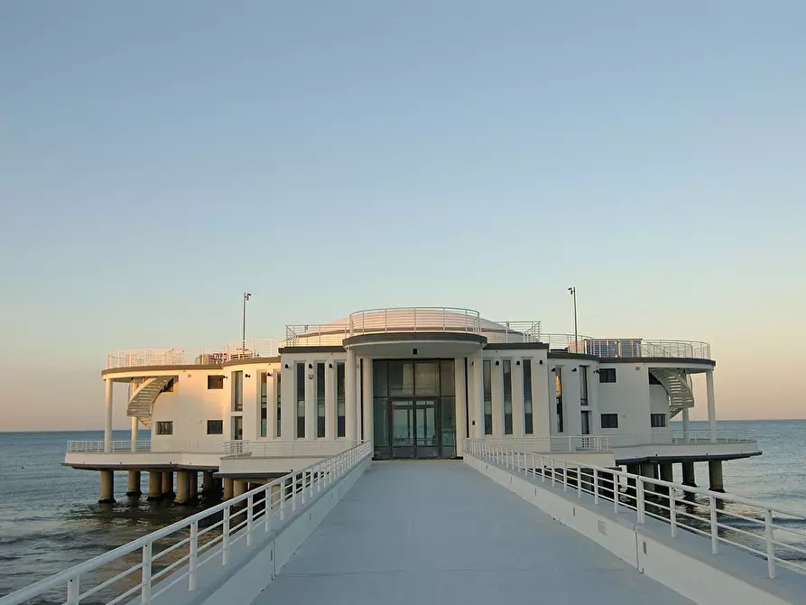 Immagine 8 di Appartamento in vendita  a Senigallia